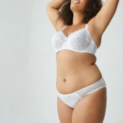 Soutien-gorge Emboîtant Avec Armatures Star White Luccia -Bestform Lingerie Soldes BL14409 016 WEB 31 997dd9e2 3f0f 45cc b743 060609c6f01c