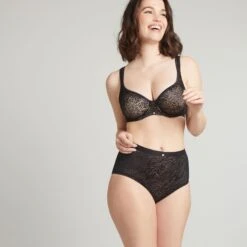 Soutien-gorge Emboîtant Avec Armatures Noir Just Me 7 Soutien-gorge Emboîtant Avec Armatures Noir Just Me -Bestform Lingerie Soldes BL44492 030 WEB 3 9ce13578 9eb8 4468 8af7 fa3e836148ff